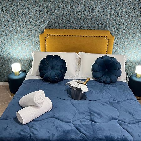 La Porta Di Alba Bed & Breakfast ปาแลร์โม ภายนอก รูปภาพ