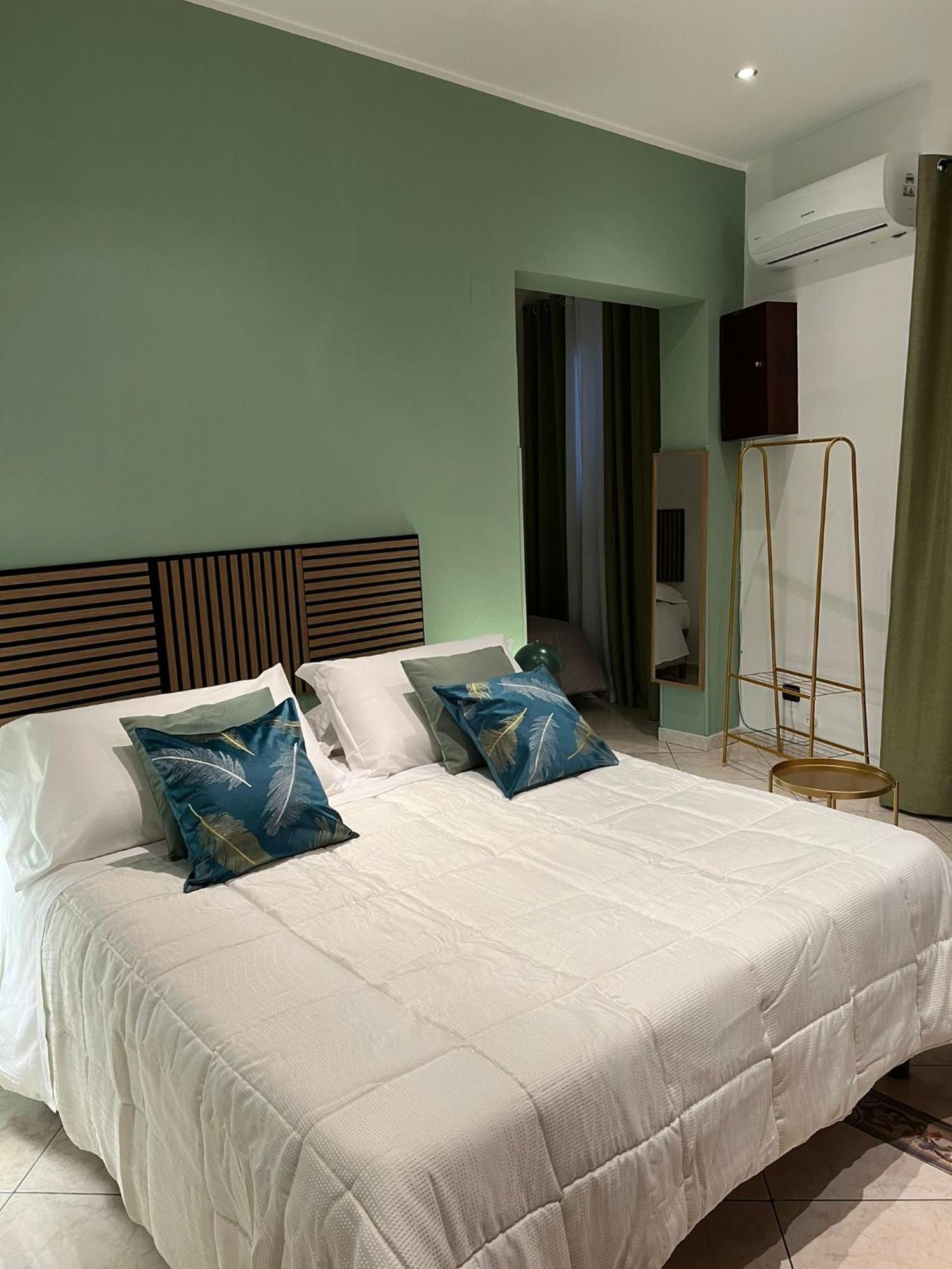 La Porta Di Alba Bed & Breakfast ปาแลร์โม ภายนอก รูปภาพ