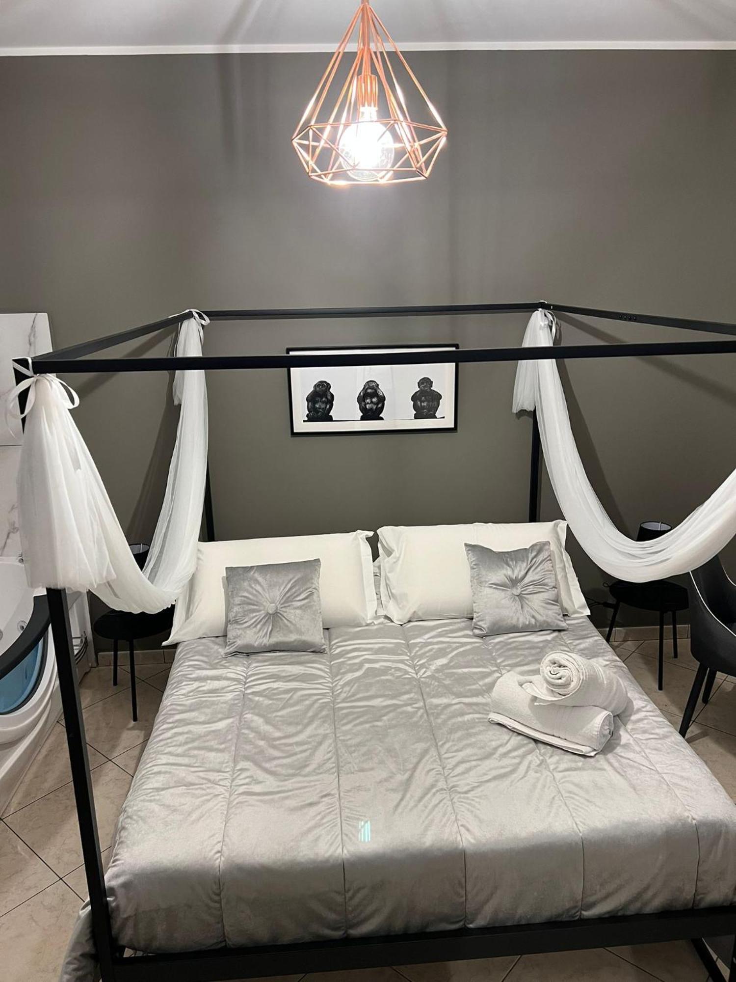 La Porta Di Alba Bed & Breakfast ปาแลร์โม ภายนอก รูปภาพ